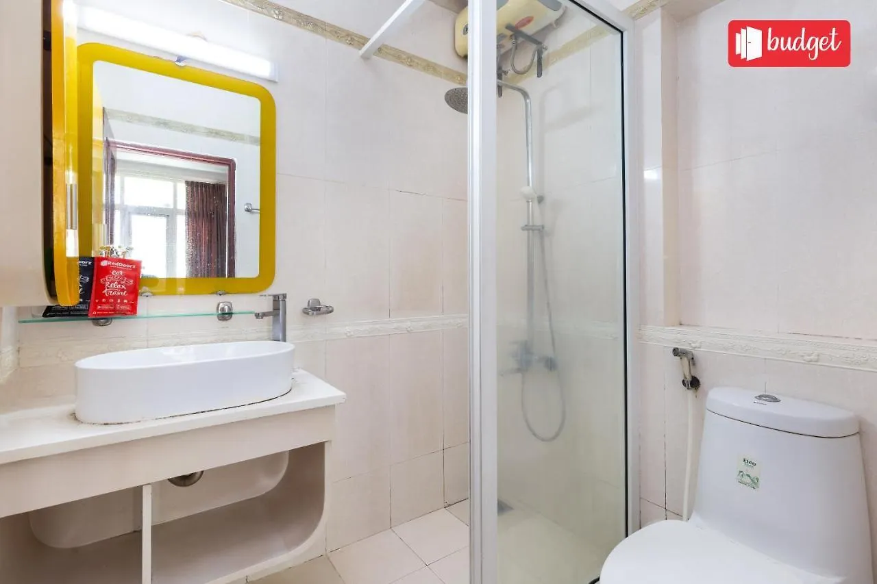 Reddoorz Nguyen Khang Hotel Tran Nao Ho Chi Minh City